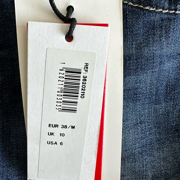 OZ Skinny Cut Jeans with Silver Stripe - Picture 3 of 6